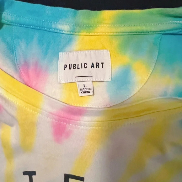 Public Art Men’s Yummy T-Shirt Multicolor Size Large - Picture 4 of 6